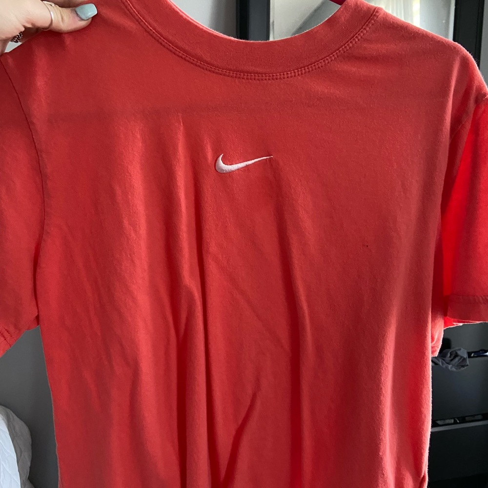 Nike top